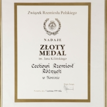 Dyplom - Złoty Medal ZRP dla Cechu 1999 Dyplom - Złoty Medal ZRP dla Cechu 1999